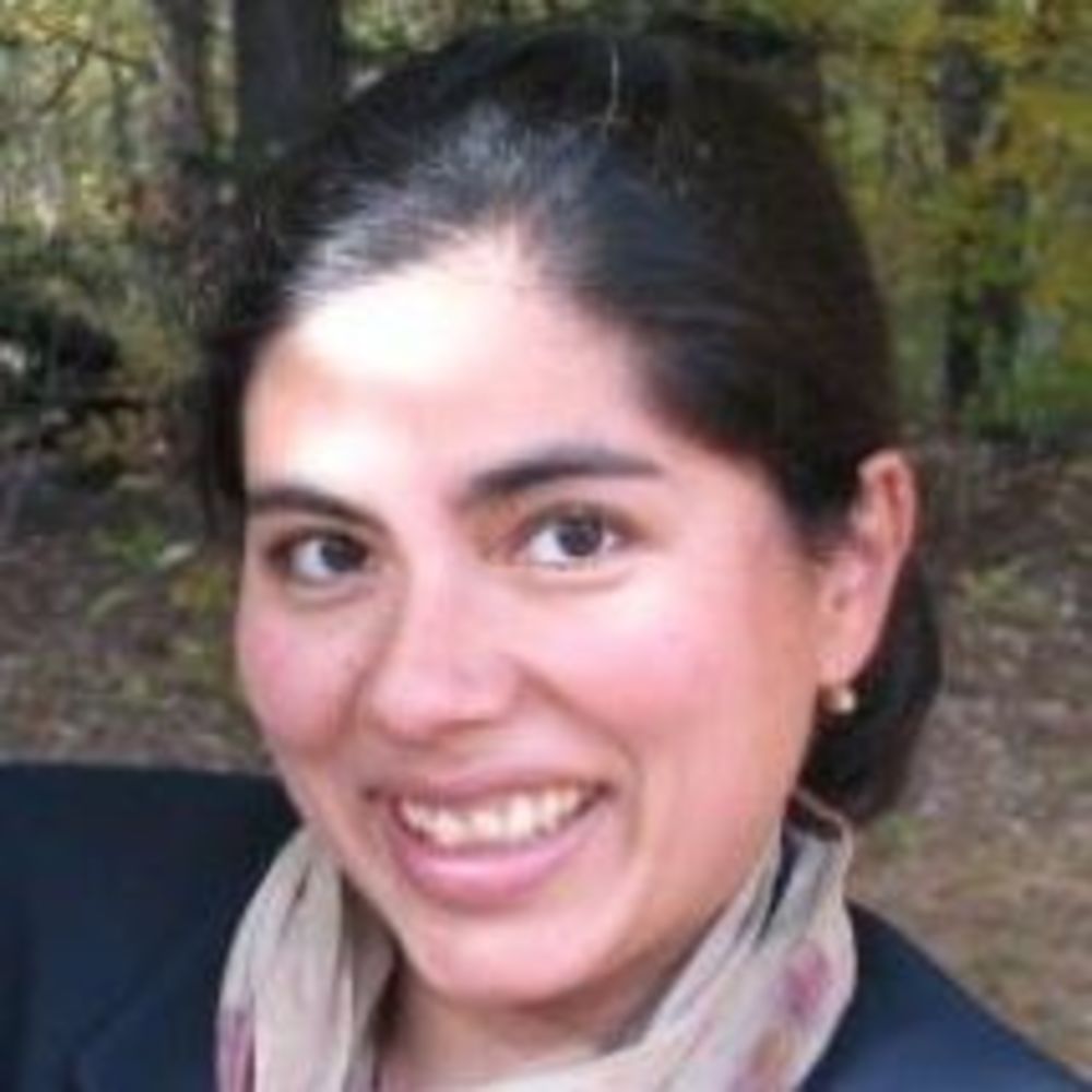 Meet your Posher, Sandra lora